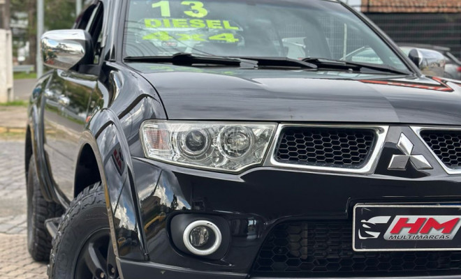 Mitsubishi L200 Triton HPE 3.2 CD TB Int.Diesel Aut 2013 Diesel-13