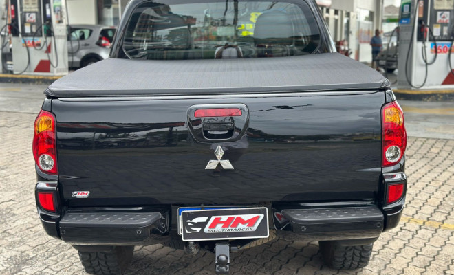 Mitsubishi L200 Triton HPE 3.2 CD TB Int.Diesel Aut 2013 Diesel-10