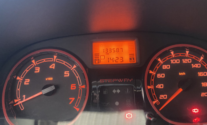 Renault SANDERO STEPWAY Hi-Flex 1.6 16V 5p Aut. 2014 Flex-10