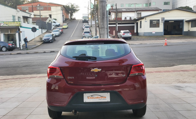 GM - Chevrolet ONIX HATCH LT 1.0 8V FlexPower 5p Mec. 2018 Flex-4