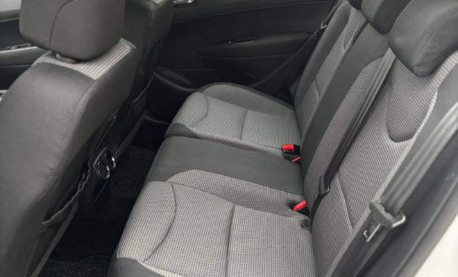 308 Allure 2.0 Mec. 2013 – Design, conforto e potência-6