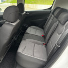 308 Allure 2.0 Mec. 2013 – Design, conforto e potência