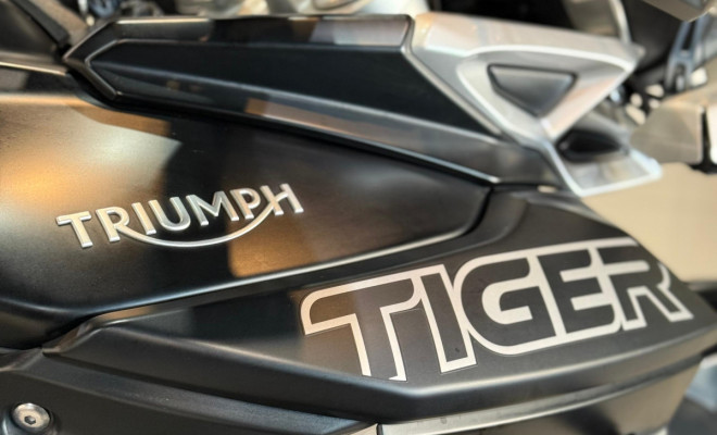 TRIUMPH TIGER 800 XRT 2020 Gasolina-10