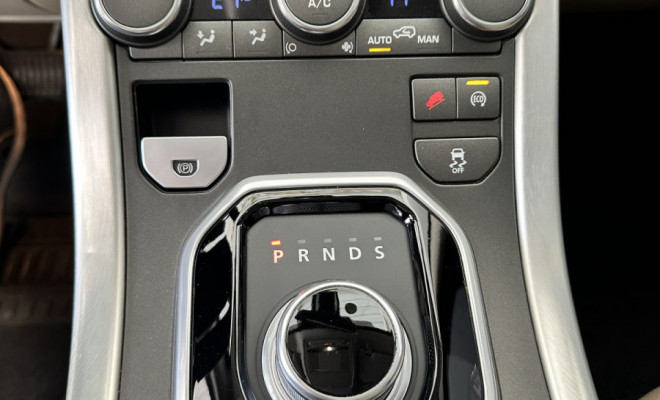 Land Rover Range R.EVOQUE Pure  2.0 Aut. 5p 2015 Gasolina-8