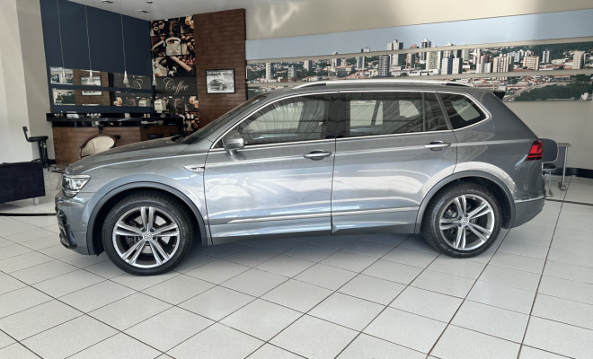 VW - VolksWagen TIGUAN Allspac R-Line 350 TSI 2.0 4x4 2018 Gasolina-2