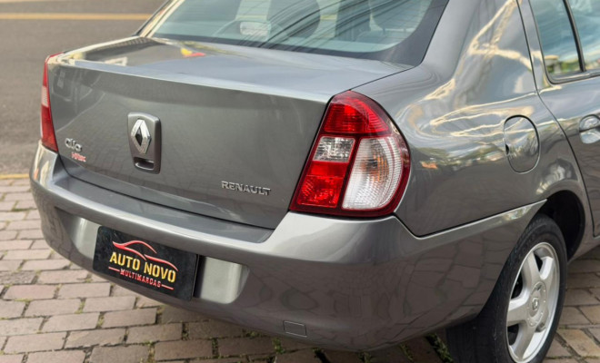 Renault Clio Sed. Privilège Hi-Flex 1.6 16V 4p 2006 Flex-5