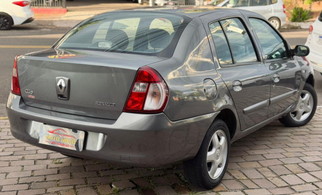 Renault Clio Sed. Privilège Hi-Flex 1.6 16V 4p 2006 Flex-4