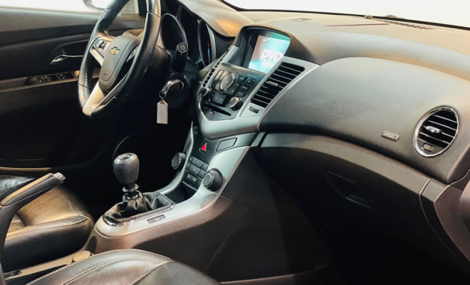 GM - Chevrolet CRUZE LT 1.8 16V FlexPower 4p Mec. 2014 Flex-6