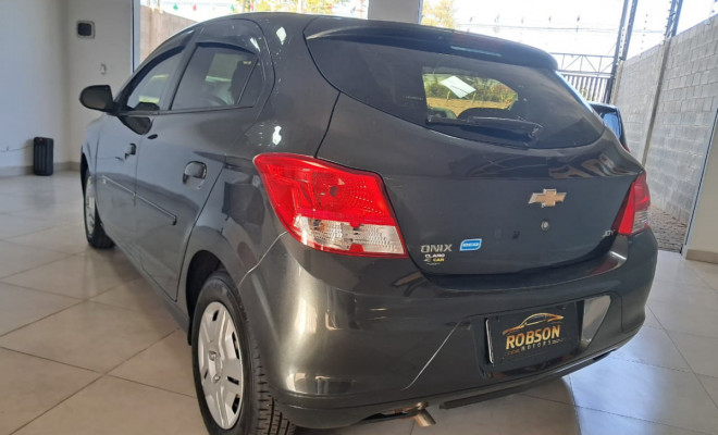 GM - Chevrolet ONIX HATCH Joy 1.0 8V Flex 5p Mec. 2018 Flex-5