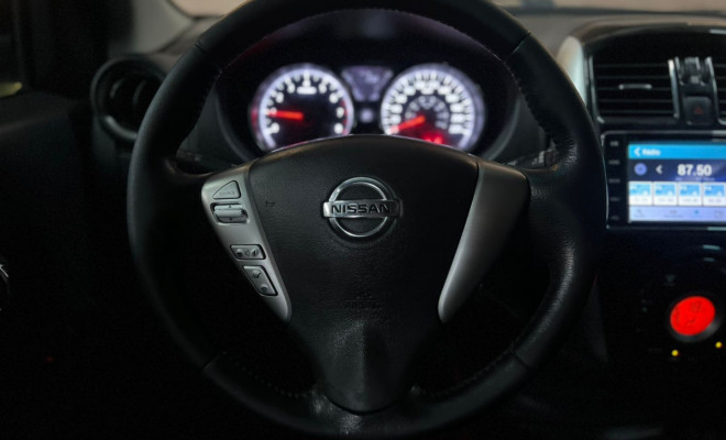 Nissan VERSA SL 1.6 16V FlexStart 4p Aut. 2017 Flex-6