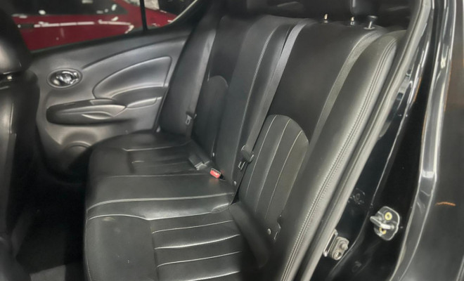 Nissan VERSA SL 1.6 16V FlexStart 4p Aut. 2017 Flex-8