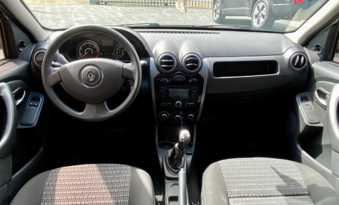 Renault SANDERO Expression 1.6 8V - 2012-4