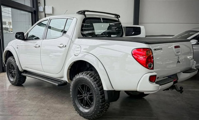 Mitsubishi L200 Triton HPE 3.5 CD V6 24V Flex Aut. 2014 Flex-2