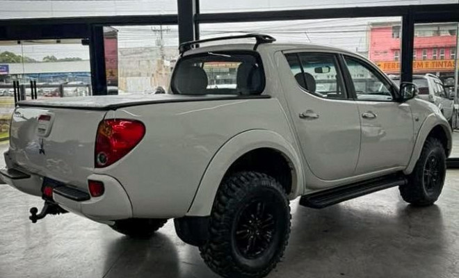 Mitsubishi L200 Triton HPE 3.5 CD V6 24V Flex Aut. 2014 Flex-1