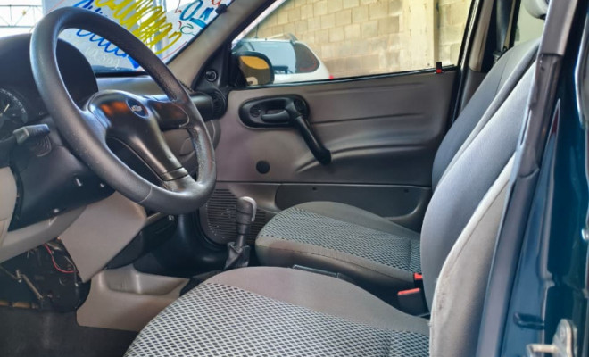 GM - Chevrolet Classic Life/LS 1.0 VHC FlexP. 4p 2011 Flex-8