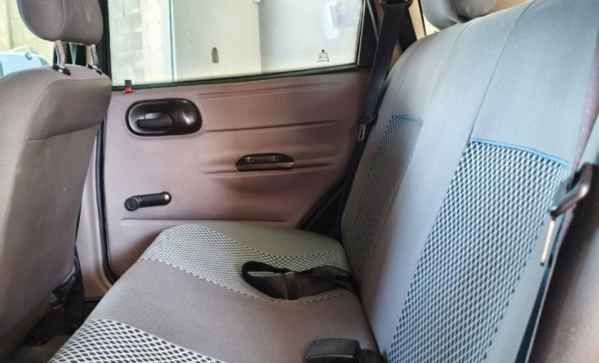 GM - Chevrolet Classic Life/LS 1.0 VHC FlexP. 4p 2011 Flex-7