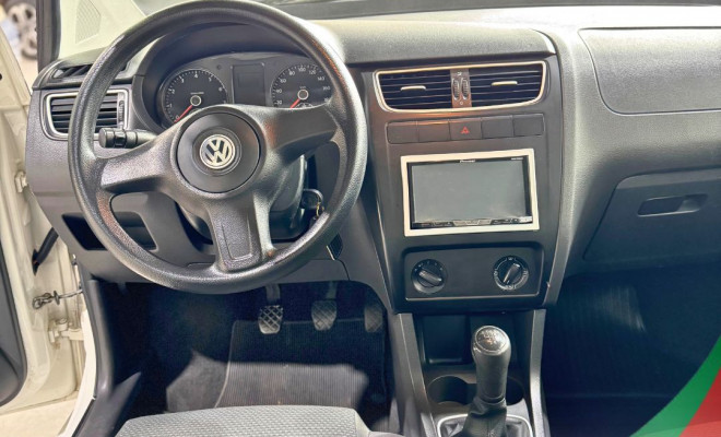 VW - VolksWagen Fox 1.0 Mi Total Flex 8V 5p 2010 Flex-4