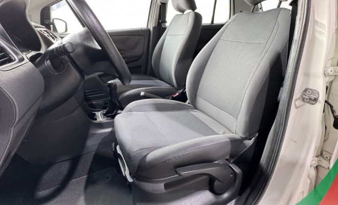 VW - VolksWagen Fox 1.0 Mi Total Flex 8V 5p 2010 Flex-6