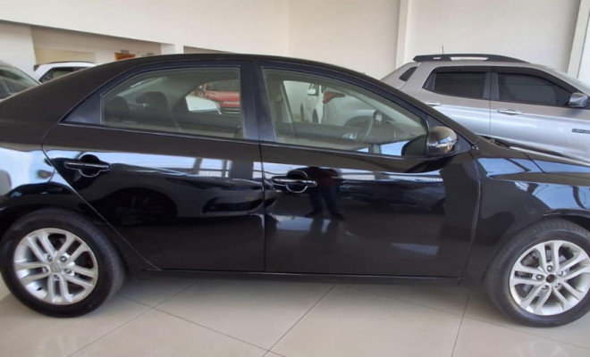 Kia Motors Cerato 1.6 16V Aut. 2011 Flex-5