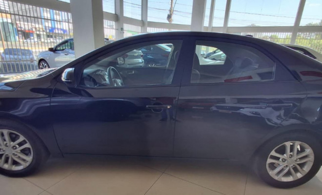 Kia Motors Cerato 1.6 16V Aut. 2011 Flex-6