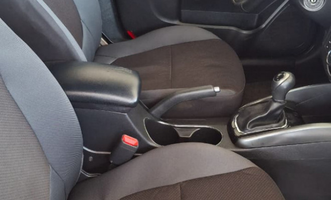 Kia Motors Cerato 1.6 16V Aut. 2011 Flex-8