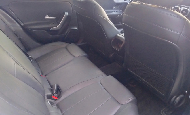 Mercedes-Benz A 200 1.3 TB Advance Aut. 2020 Gasolina-12