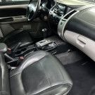 Mitsubishi Pajero DAKAR 3.2 4x4 T.I. Dies. 5p Aut. 2015 Diesel-4