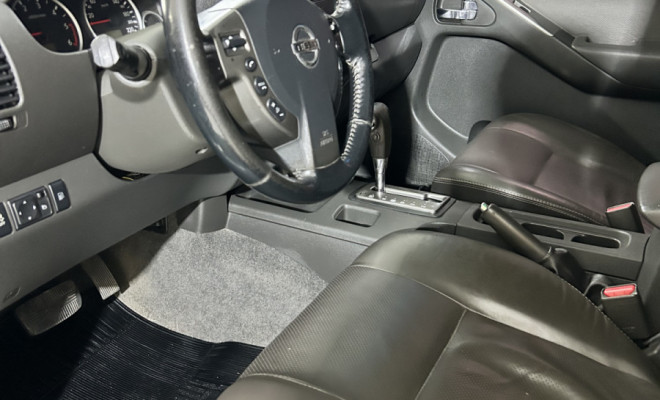 Nissan Frontier SL CD 4x4 2.5TB Diesel Aut 2016 Diesel-1