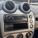 Ford Fiesta Sedan 1.0 8V Flex 4p 2009 Flex-8