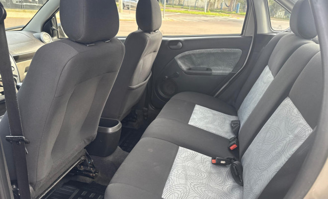 Ford Fiesta Sedan 1.0 8V Flex 4p 2009 Flex-10
