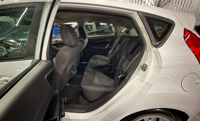 Ford Fiesta 1.5 16V Flex Mec. 5p 2014 Flex-10