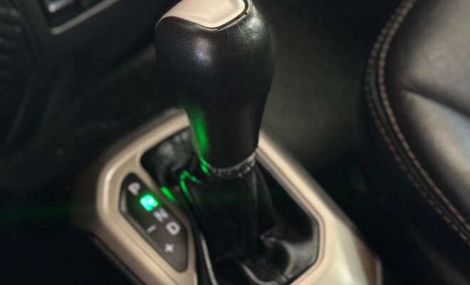 Jeep Renegade Longitude 1.8 4x2 Flex 16V Aut. 2016 Flex-11