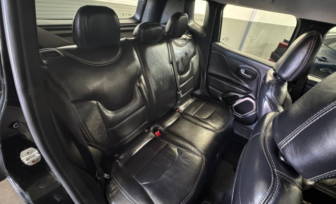 Jeep Renegade Longitude 1.8 4x2 Flex 16V Aut. 2016 Flex-4