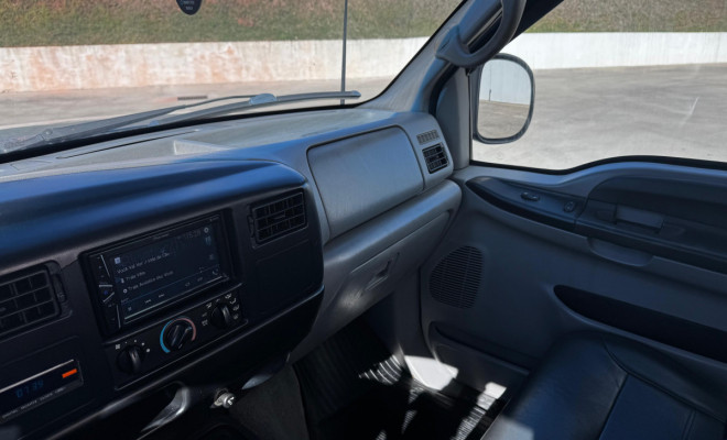 F-250 XLT-L 4.2 MWM Diesel 2000 – Exclusividade, potência e estilo em um só projeto!-15