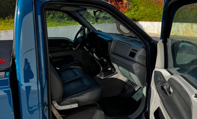 F-250 XLT-L 4.2 MWM Diesel 2000 – Exclusividade, potência e estilo em um só projeto!-11