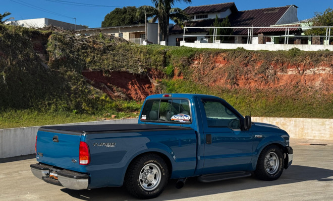 F-250 XLT-L 4.2 MWM Diesel 2000 – Exclusividade, potência e estilo em um só projeto!-2