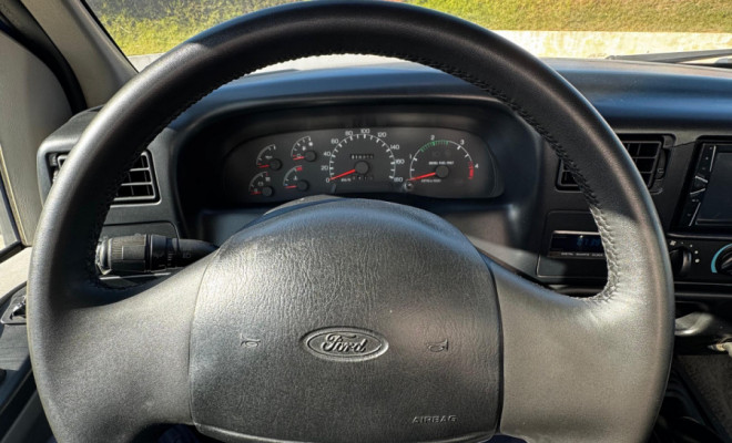 F-250 XLT-L 4.2 MWM Diesel 2000 – Exclusividade, potência e estilo em um só projeto!-17