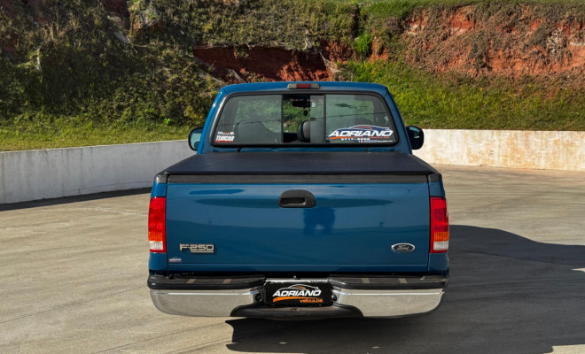 F-250 XLT-L 4.2 MWM Diesel 2000 – Exclusividade, potência e estilo em um só projeto!-1