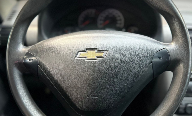 GM - Chevrolet Classic Life/LS 1.0 VHC FlexP. 4p 2013 Flex-9