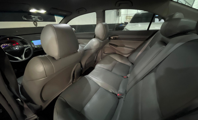 Honda Civic Sed. LXL/ LXL SE 1.8 Flex 16V Aut. 2010 Flex-8