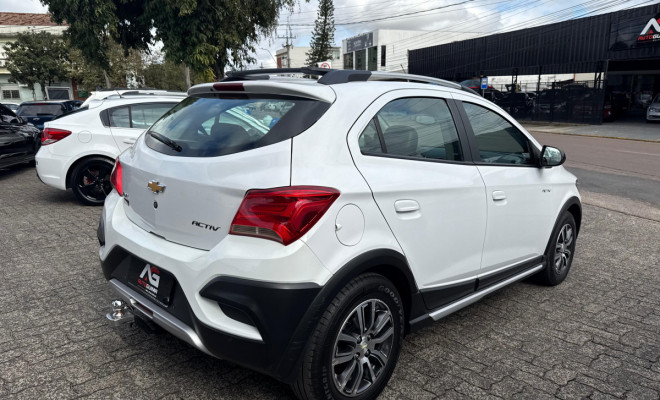 GM - Chevrolet ONIX HATCH ACTIV 1.4 8V Flex 5P Aut. 2018 Flex-4