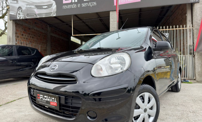 Nissan MARCH 1.0 Flex Fuel - 2012