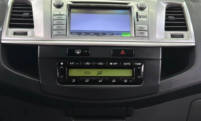 Toyota Hilux CD SRV D4-D 4x4 3.0  TDI Dies 2013 Diesel-6