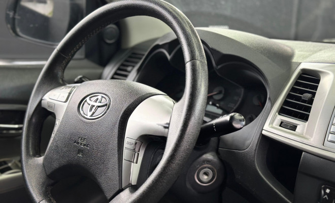Toyota Hilux CD SRV D4-D 4x4 3.0  TDI Dies 2013 Diesel-11