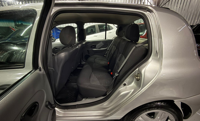 Renault Clio Hi-Flex 1.0 16V 5p 2012 Flex-10