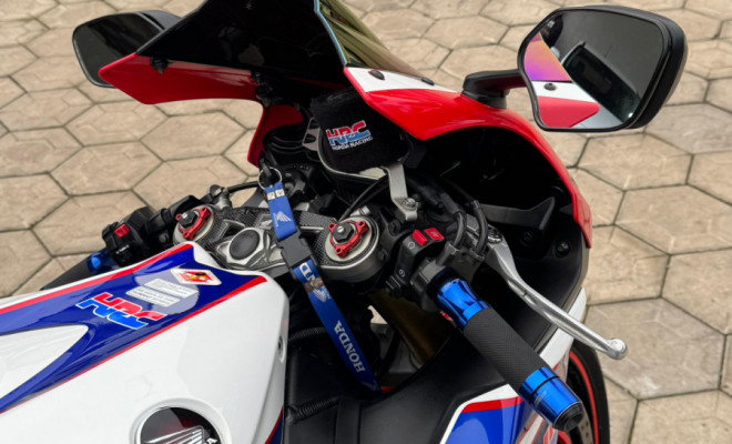 HONDA CBR 1000 RR Fireblade 2010 Gasolina-6