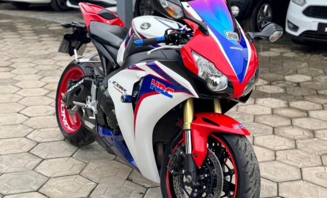HONDA CBR 1000 RR Fireblade 2010 Gasolina-0
