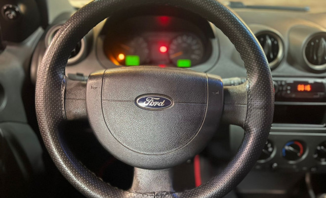 Ford Fiesta Supercharger 1.0 8V 95cv 5p 2004 Gasolina-7
