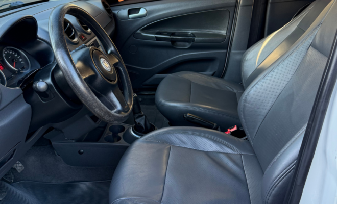VW - VolksWagen Gol (novo) 1.6 Mi Total Flex 8V 4p 2013 Flex-6