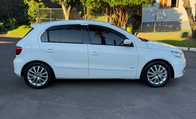 VW - VolksWagen Gol (novo) 1.6 Mi Total Flex 8V 4p 2013 Flex-12